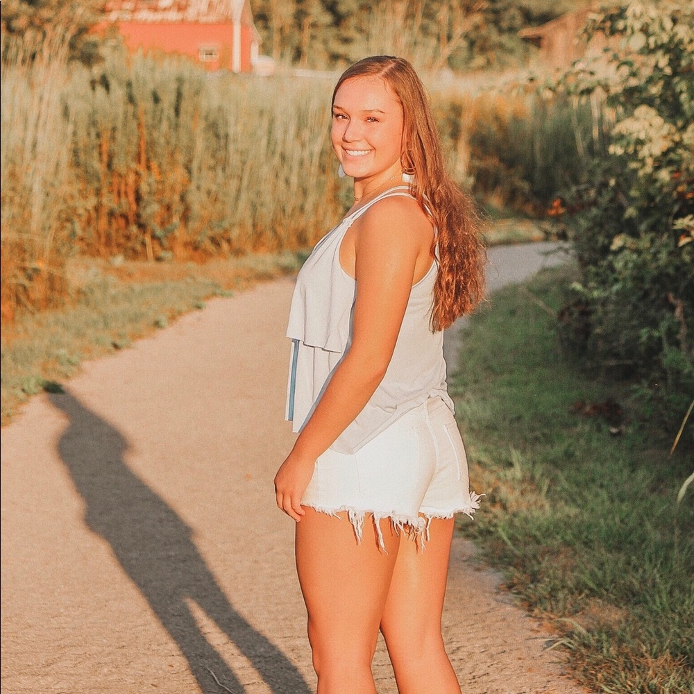 Meet your Posher, Natalie
